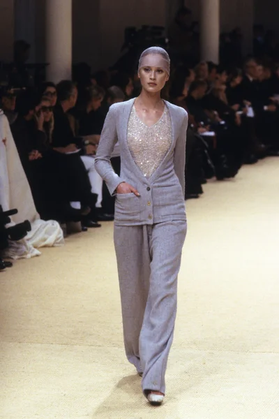 Look 9